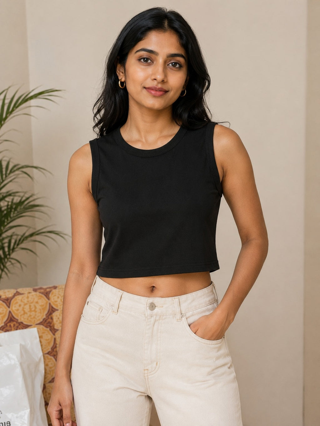 Noir Essential Crop Tank Top